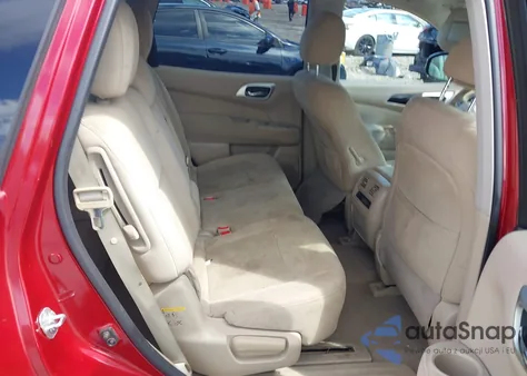 2015 Nissan Pathfinder Sv z USA, uszkodzony, nr VIN 5N1AR2MN9FC721724